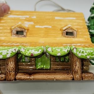 Vintage Rare log cabin Lighted Ceramic Christmas Tree decoration Menards country